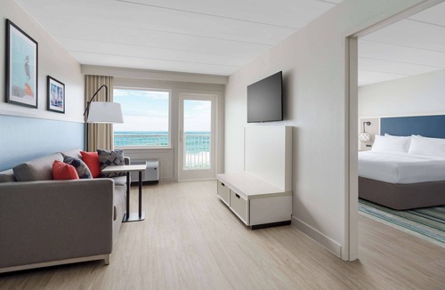 Midtown Ocean City Hotel | Hilton Garden Inn Ocean City Oceanfront