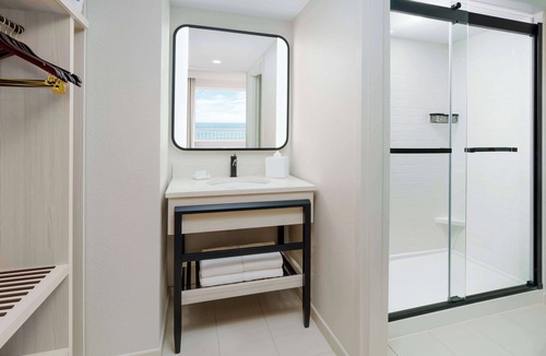 Midtown Ocean City Hotel | Hilton Garden Inn Ocean City Oceanfront