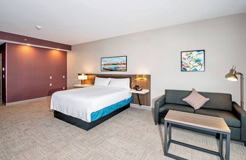 Ottawa Division Hotel | Hilton Garden Inn Ottawa Airport