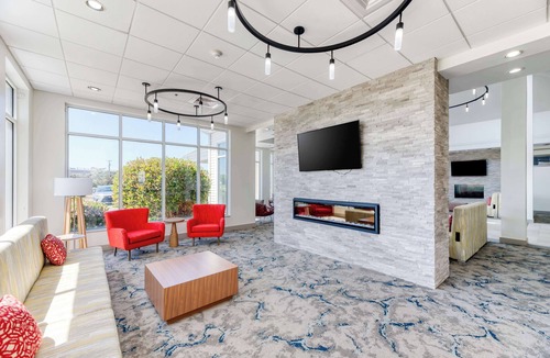 Kitty Hawk Hotel | Hilton Garden Inn Outer Banks/Kitty Hawk