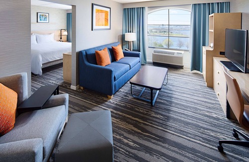 Fox Point Hotel | Hilton Garden Inn Providence