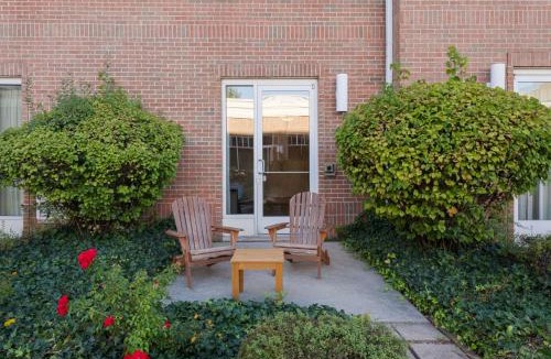 St. Charles Hotel | Hilton Garden Inn Saint Charles