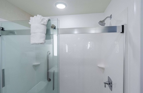 Salina Hotel | Hilton Garden Inn Salina