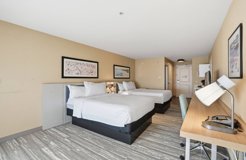 Carmel Valley Hotel | Hilton Garden Inn San Diego Del Mar