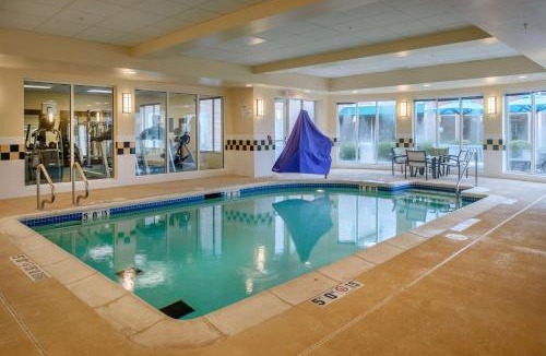 O'Fallon Hotel | Hilton Garden Inn St. Louis/O'Fallon