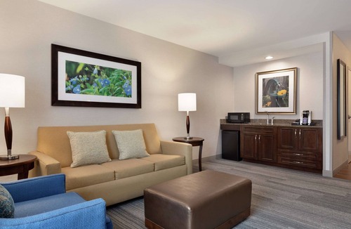 Stony Brook Hotel | Hilton Garden Inn Stony Brook