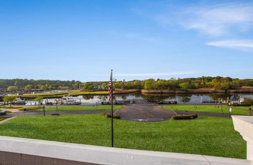 Suffolk Hotel | Hilton Garden Inn Suffolk Riverfront