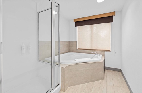 East Syracuse Hotel | Hilton Garden Inn Syracuse