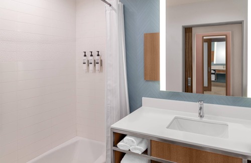 Southwest Topeka Hotel | Hilton Garden Inn Topeka