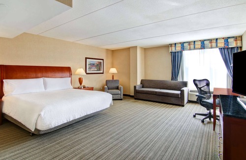 Burlington Hotel | Hilton Garden Inn Toronto/Burlington