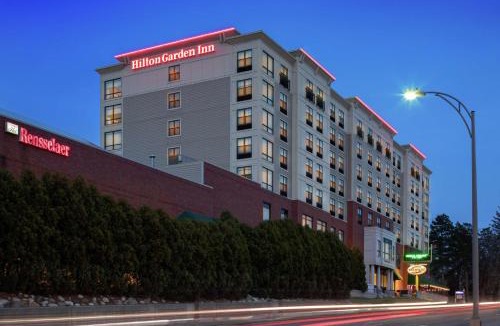 Troy Hotel | Hilton Garden Inn Troy