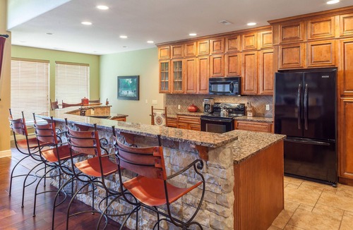 Ridgedale Hotel | Hilton Grand Vacations Club Long Creek Ridgedale