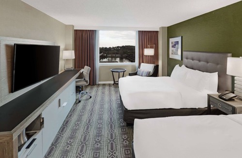 Downtown Harrisburg Hotel | Hilton Harrisburg