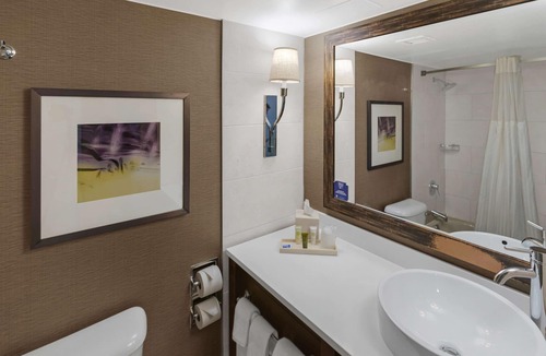 Downtown Harrisburg Hotel | Hilton Harrisburg