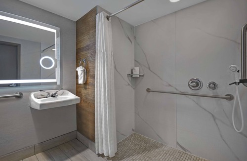 Hasbrouck Heights Hotel | Hilton Hasbrouck Heights/Meadowlands