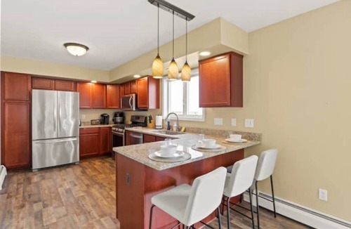 North Greece House | Hilton House on the Lake