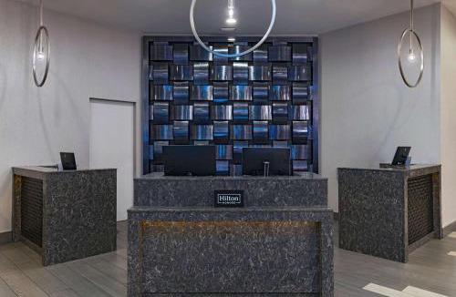 Texas Medical Center Hotel | Hilton Houston Plaza/Medical Center
