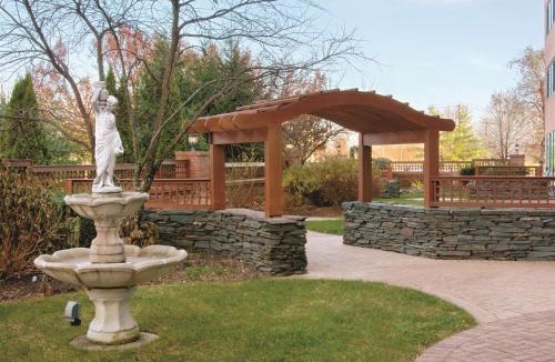 Melville Hotel | Hilton Long Island/Huntington