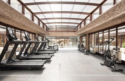 Barajas Hotel | Hilton Madrid Airport