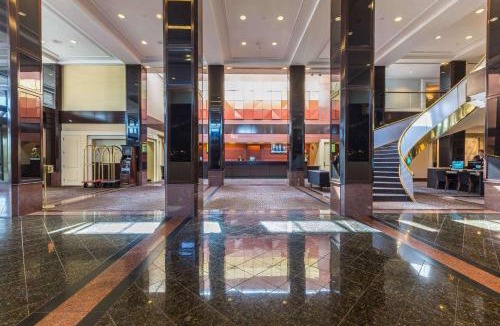 Elizabeth Hotel | Hilton Newark Airport