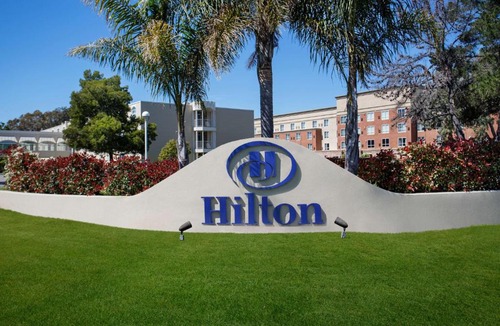 Oakland Hotel | Hilton Oakland Airport