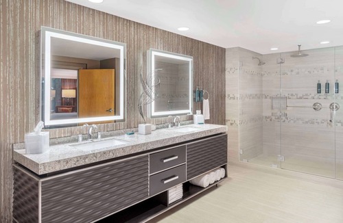 Costa Mesa Hotel | Hilton Orange County/Costa Mesa