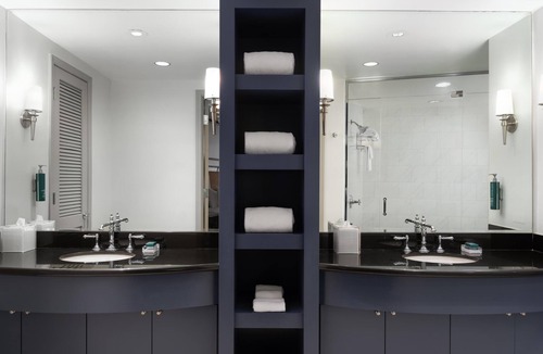 Evanston Hotel | Hilton Orrington/Evanston