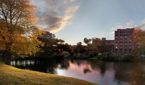 Cedar Knolls Hotel | Hilton Parsippany