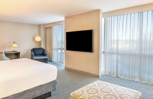 Richardson Hotel | Hilton Richardson Dallas