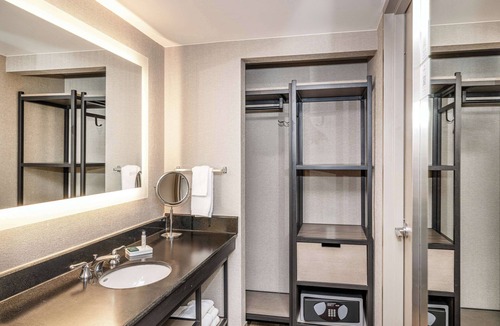 Richardson Hotel | Hilton Richardson Dallas