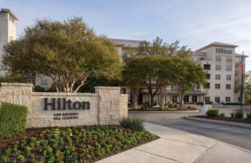 West San Antonio Hotel | Hilton San Antonio Hill Country