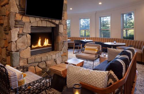 Scotts Valley Hotel | Hilton Santa Cruz Scotts Valley