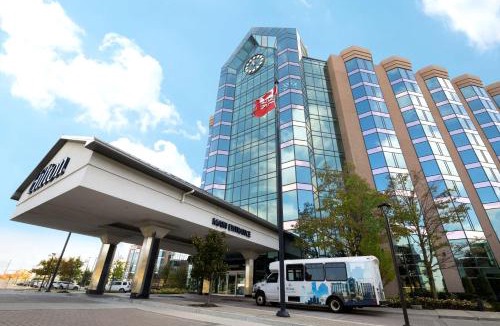 Unionville Hotel | Hilton Suites Toronto-Markham Conference Centre & Spa