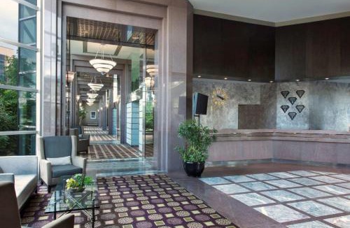 Unionville Hotel | Hilton Suites Toronto-Markham Conference Centre & Spa