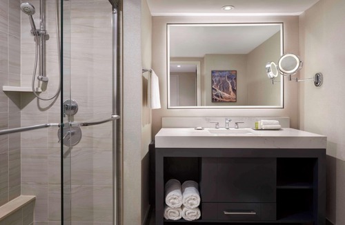 Financial District Hotel | Hilton Toronto