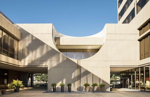 Greater Third Ward Hotel | Hilton University of Houston