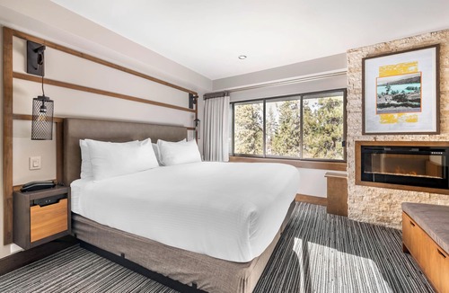 South Lake Tahoe Hotel | Hilton Vacation Club Tahoe Seasons Lake Tahoe