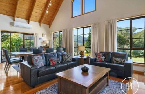 Merrijig Villa | Himalayinn