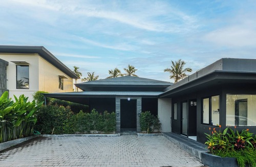 Blahbatuh Villa | Himawari House