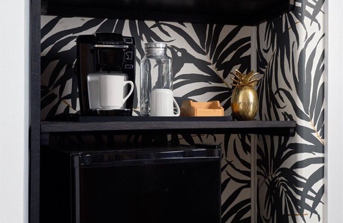 Wailuku House | Hinano Suite | Historic Maui Hideaway