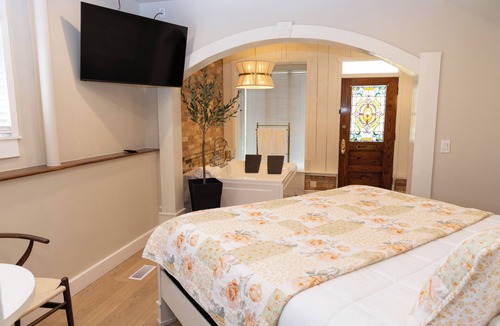 Central Business District House | Hines Mansion