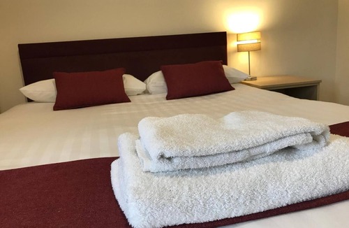 Headingley Hotel | Hinsley Hall