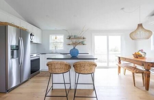 Eastward Look House | Hint of Lime | 3BD/1BA