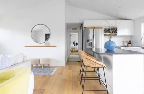 Eastward Look House | Hint of Lime | 3BD/1BA