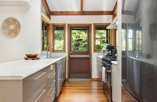 Maleny Apartment | Hinterland family getaway