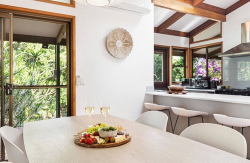 Maleny Apartment | Hinterland family getaway