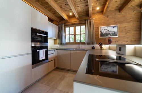 Wildhaus Ski Chalet | Hinterrugg 8-person chalet with sauna and hot tub.