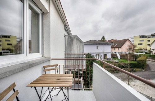 Altstetten Apartment | Hip Altstetten 1.5 Room w/Storage & W/D, nr Local Market, by Blueground