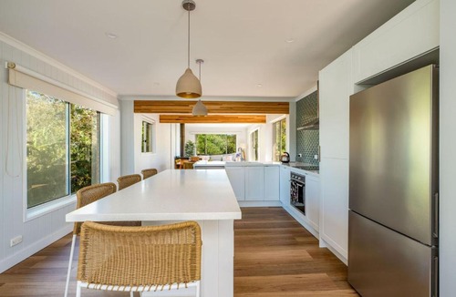 Inverloch House | Hip Nautic 100 Metres to Beach