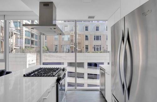 Near North Side Apartment | Hip River North 1BR w/Pool + Roof Deck near Mag Mile, by Blueground